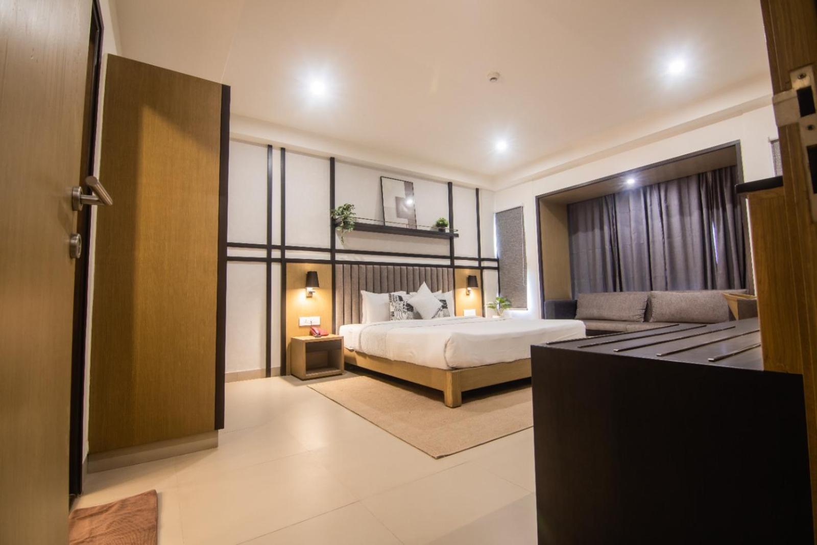 Purple Cloud Hotel Devanahalli Exterior photo