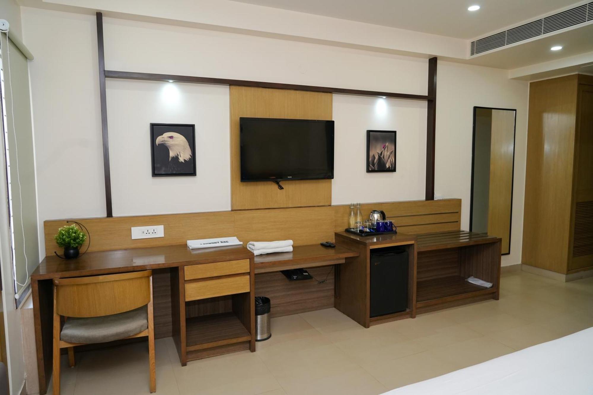 Purple Cloud Hotel Devanahalli Exterior photo